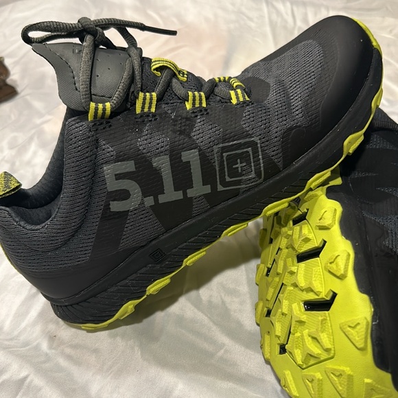 5.11 A/T Tactical trainer - Picture 4 of 11